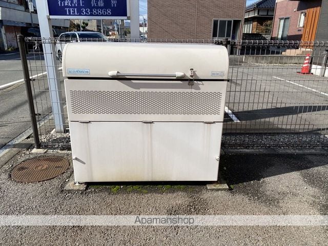 apartment 山形県鶴岡市新海町12-15
地図を見る