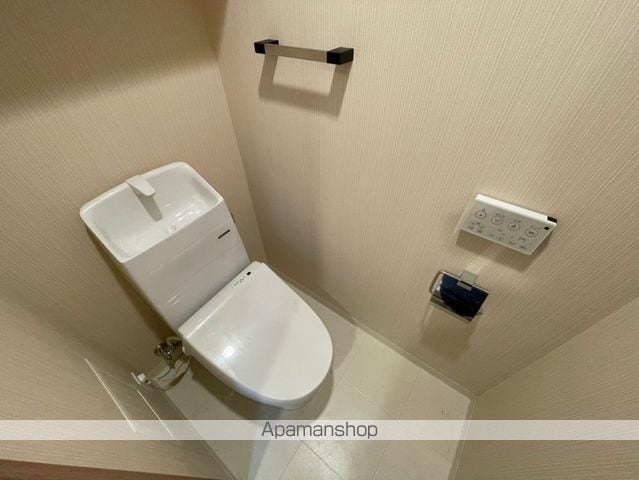 小田急伊勢原駅前マンションの内装写真