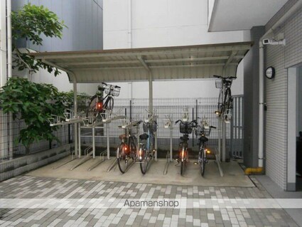 カスタリア住吉[1K/25.61m2]の駐車場1