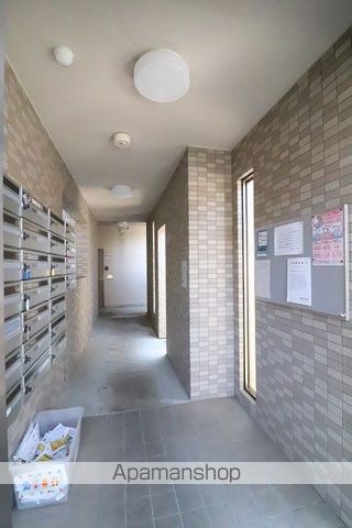 ヴィヴレ皆寿の玄関写真