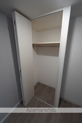 コスモリード新宿余丁町[1DK/36.19m2]の収納