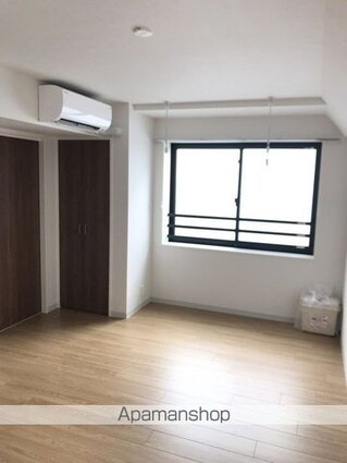 アーバンキューブ三鷹[1R/26.26m2]のリビング・居間