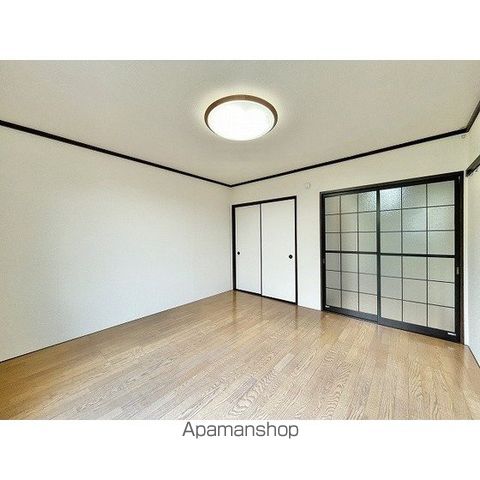 グリーンピース1の内装写真