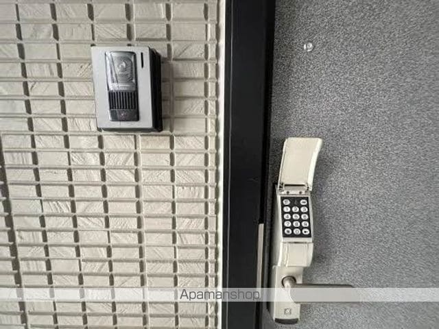 クラヴィエントIの玄関写真