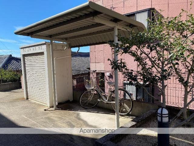メルロウズプレイスA棟の外観写真