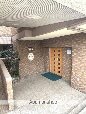 セレナハイム新大宮セントラルステージの玄関写真