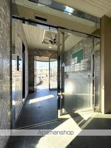 アルバパラッツオの玄関写真