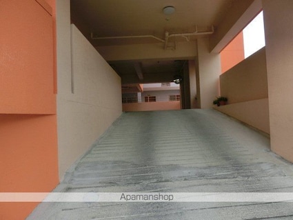 根差部一番館[2LDK/49.5m2]の共用部