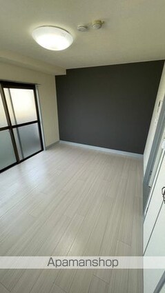 ベルコリーヌ上本郷[1K/20.45m2]のリビング・居間