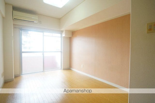 クレアーレ学園前の内装写真