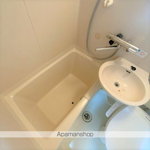 クリスタルマンションの内装写真