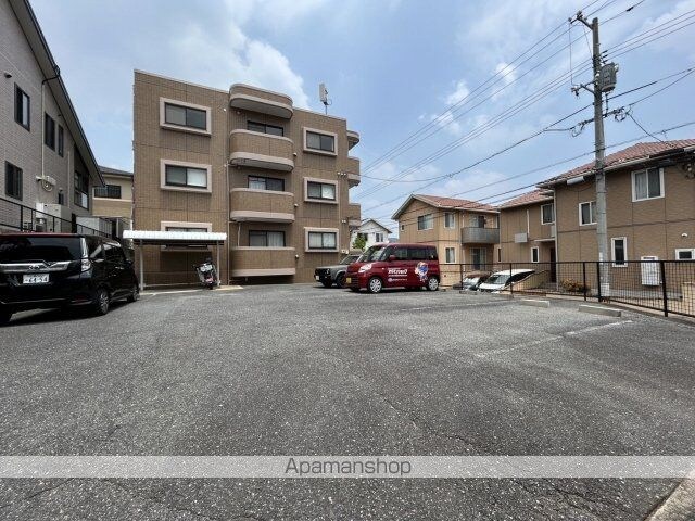 スカイビュー高須台[3LDK/75.01m2]の駐車場