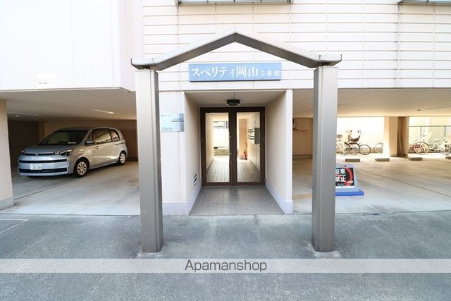 スペリティ岡山5番館の玄関写真