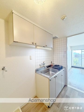 カレッジシティハイツの内装写真