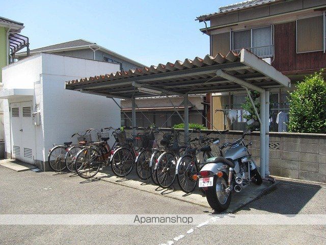 サンロイヤル欄振留の玄関写真