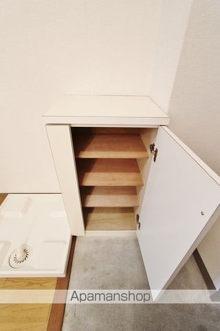 フレグランス沖洲の内装写真