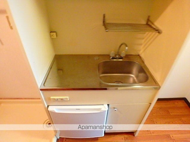 栄ロイヤルマンションの内装写真
