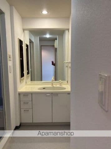 サーパスシティ屋島の内装写真