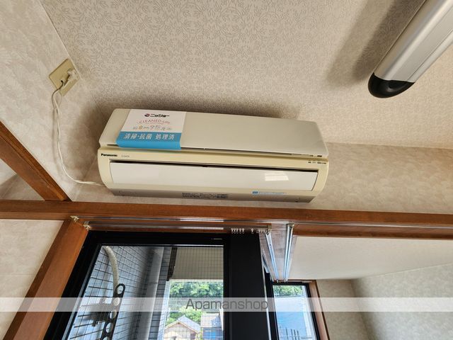 スリーナインの内装写真