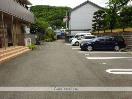 和歌山県和歌山市紀三井寺[3LDK/79.86m2]の駐車場