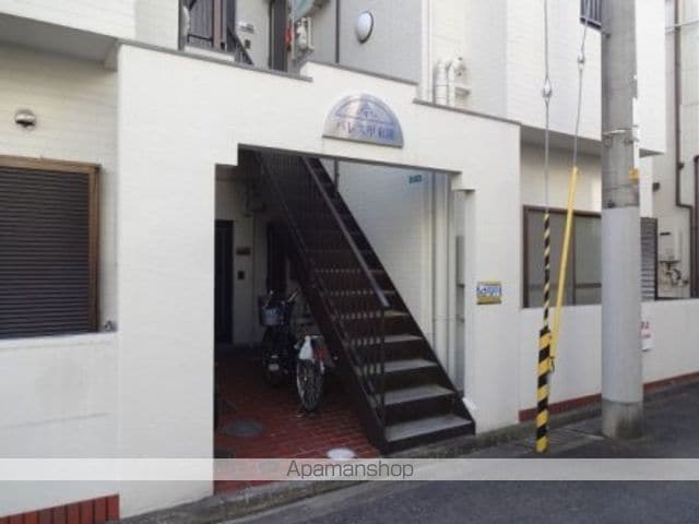 パレス甲東園Iの玄関写真