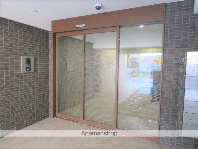 DWELLING森小路の玄関写真