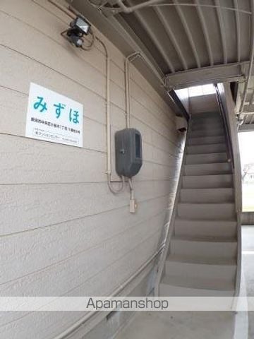 越後線 上所駅 徒歩34分 2階建 築36年の玄関写真