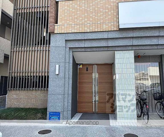 ARTICLESの玄関写真