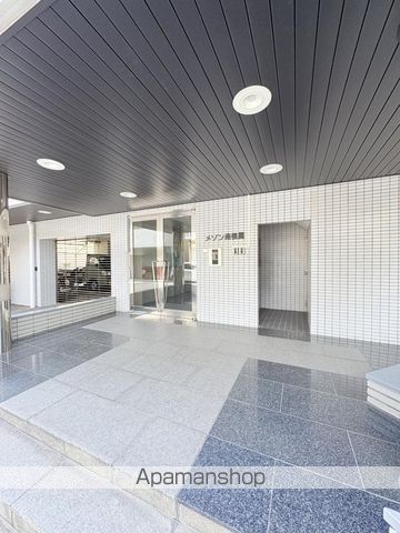メゾン南桃園の玄関写真