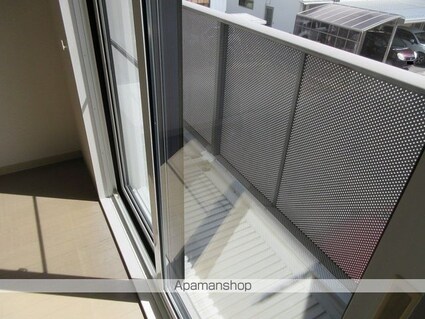 イーストコート[2K/36m2]のバルコニー