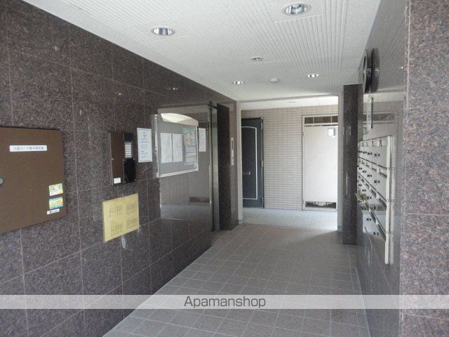 エルスタンザ河原町の玄関写真