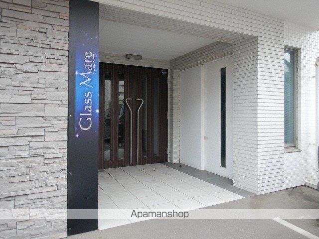 GLASS MARE西町の玄関写真