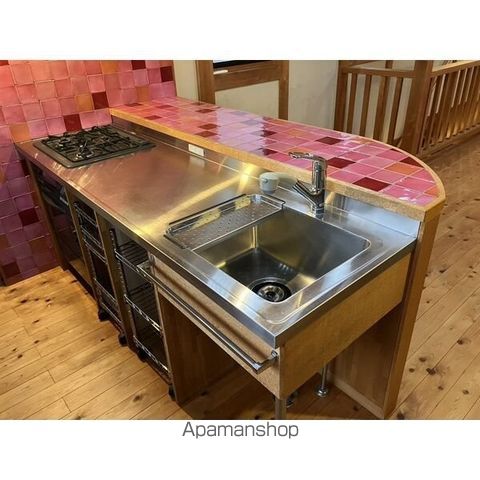 千種区赤坂町2-56貸家の内装写真
