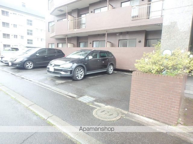 リラハイツ南2条の外観写真