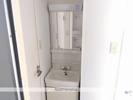 レオパレスルミエール[2DK/49.68m2]の洗面所