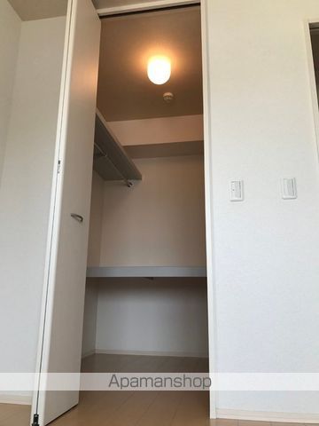 テ キューロ トレスの内装写真