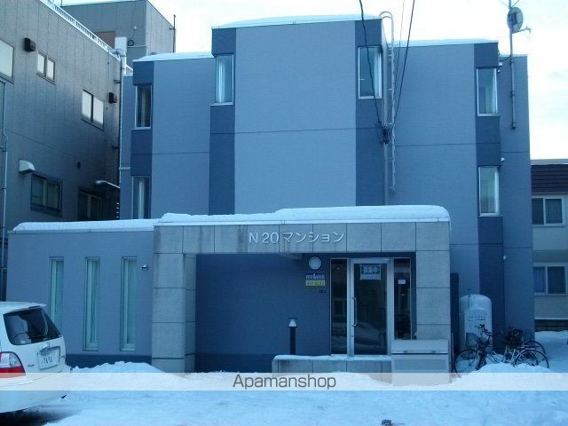 N20マンションの外観写真