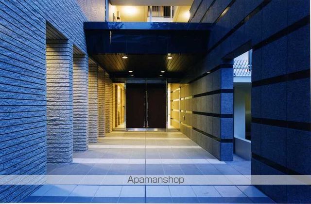 プロスペクト川崎の玄関写真