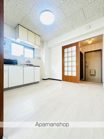 シルクルーム3番館の内装写真