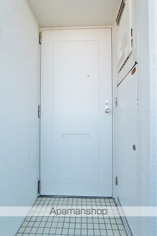 エステートアサダの玄関写真