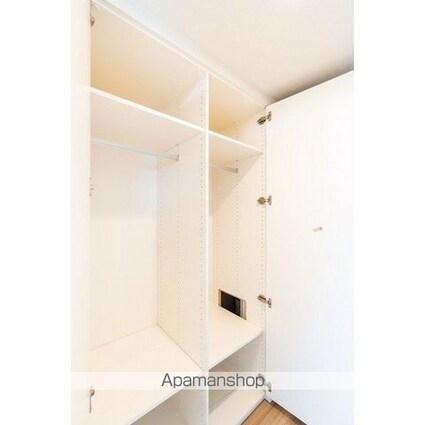 市谷台町坂フロント[1K/25.02m2]の収納