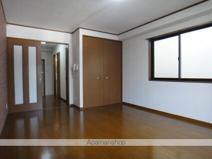 グランシャトレ伊賀上[1K/30.38m2]の内装3