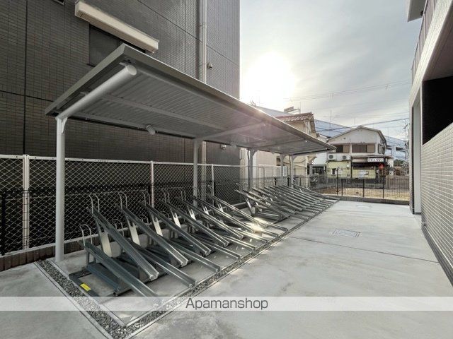 ワールドアイURBAN GATEの外観写真