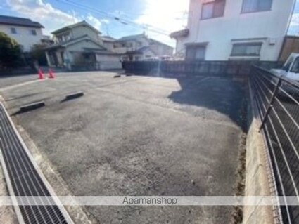 レオパレスウィル[1K/19.87m2]の駐車場1