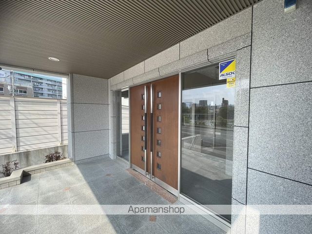 ラフィーヌ牛田本町の玄関写真