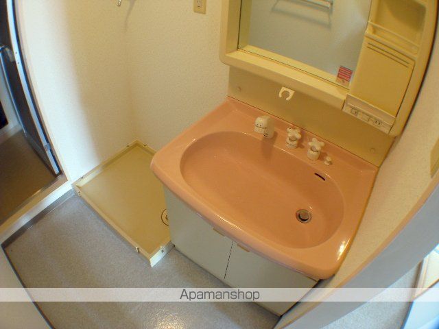 ロイヤル甲東園の内装写真