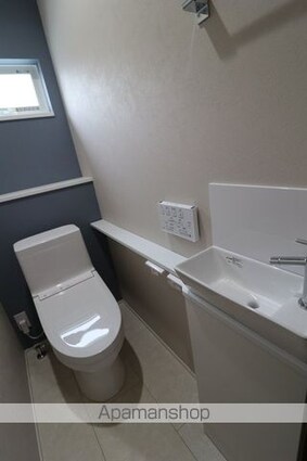 住吉町戸建[3LDK/84.24m2]のトイレ