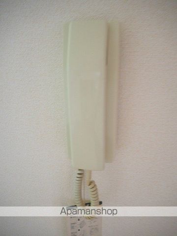 アパルトマン中央の内装写真