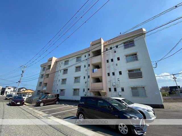 仁田脇マンションの外観写真