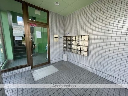 メゾン山口[1K/24.15m2]のエントランス2